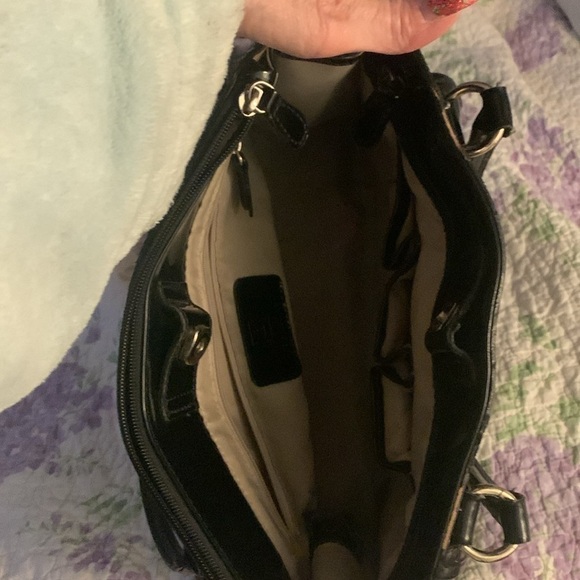 Liz Claiborne leather satchel - Picture 9 of 11